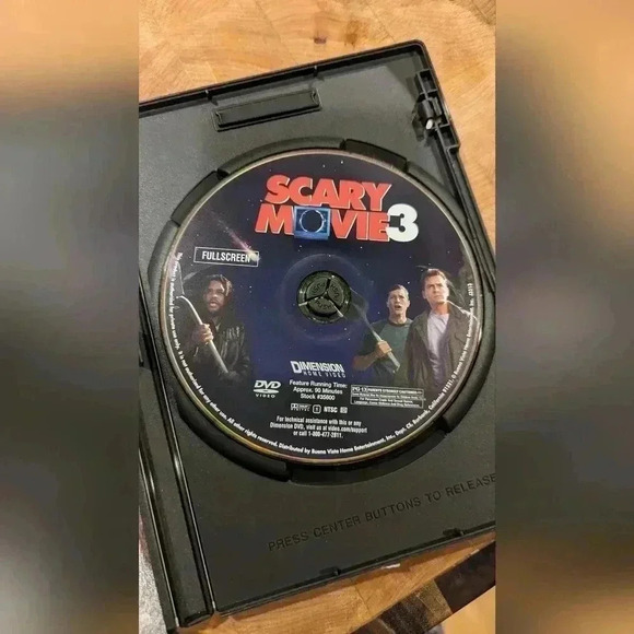 Scary Movie 3 DVD (EUC) - Picture 4 of 4